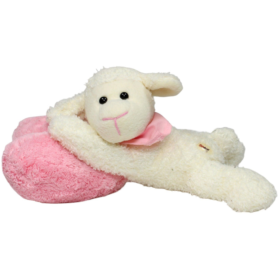 Lamm mit rosa Herz, liegend