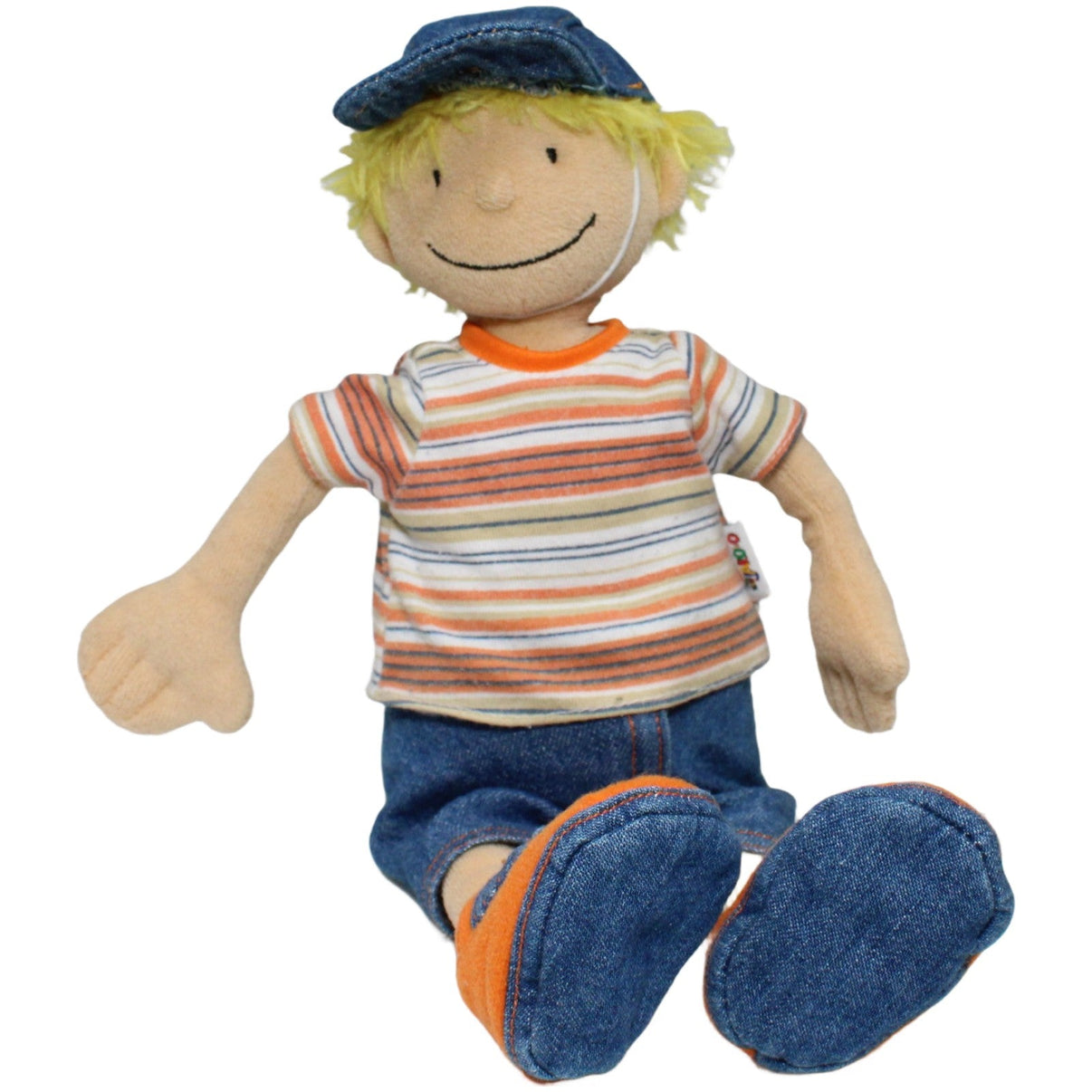123000023382 JAKO - O Blonder Junge mit Kappe Weichpuppe Kumpel Leo 31cm Beige Blau