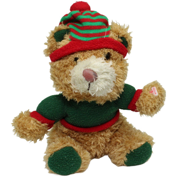 Winterlicher Teddy mit gestreifter Mütze, sitzend