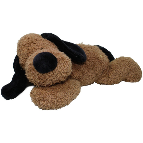 XL brauner Hund mit schwarzen Ohren, liegend