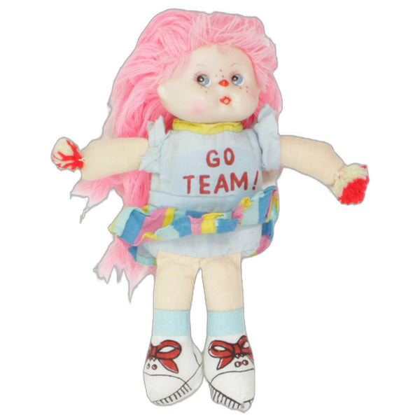 Cheerleader mit pinken Haaren "Go Team"