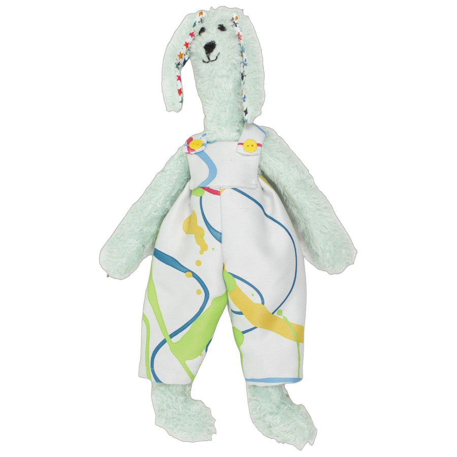 Türkiser XL Hase in Latzhose mit Farbflecken