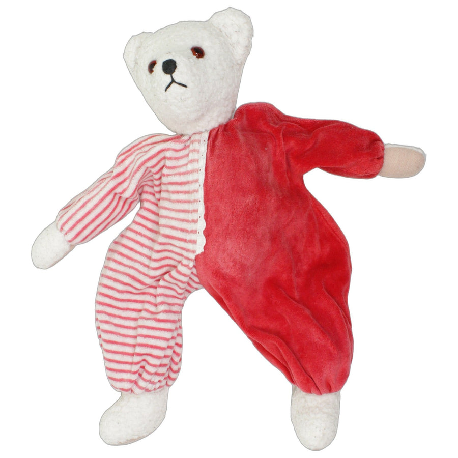 Großer Eisbär in rotem Pyjama